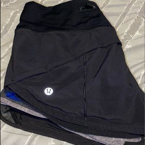 Lululemon Speed Up 2.5’’ Black Shorts